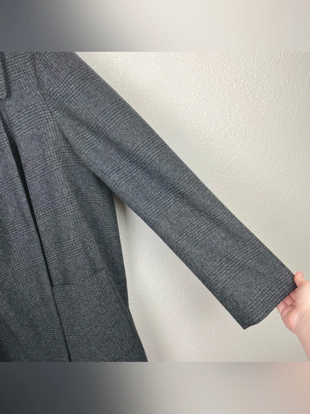 J.Crew Women's 10 Gray Plaid 100% Wool Blend Overcoat Highneck Posh Academia - Picture 4 of 16